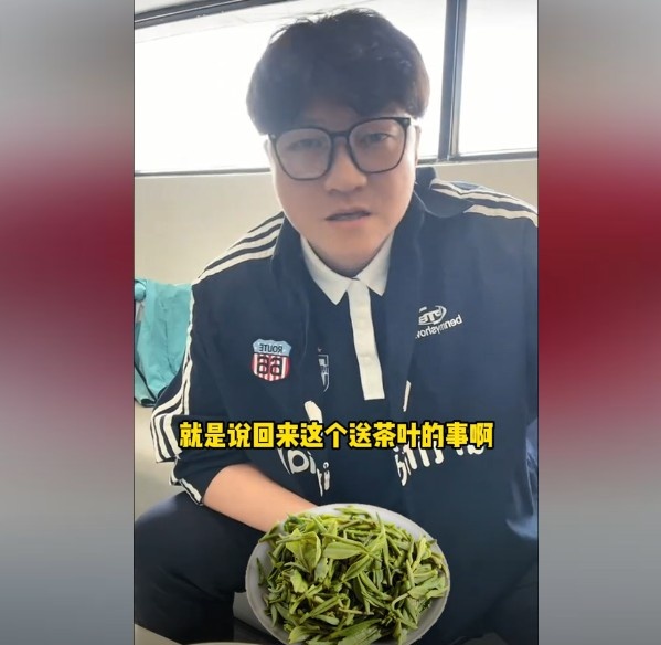 趙鵬：不太清楚賈秀全要球員買茶葉的段子，但這在現(xiàn)實中也正常