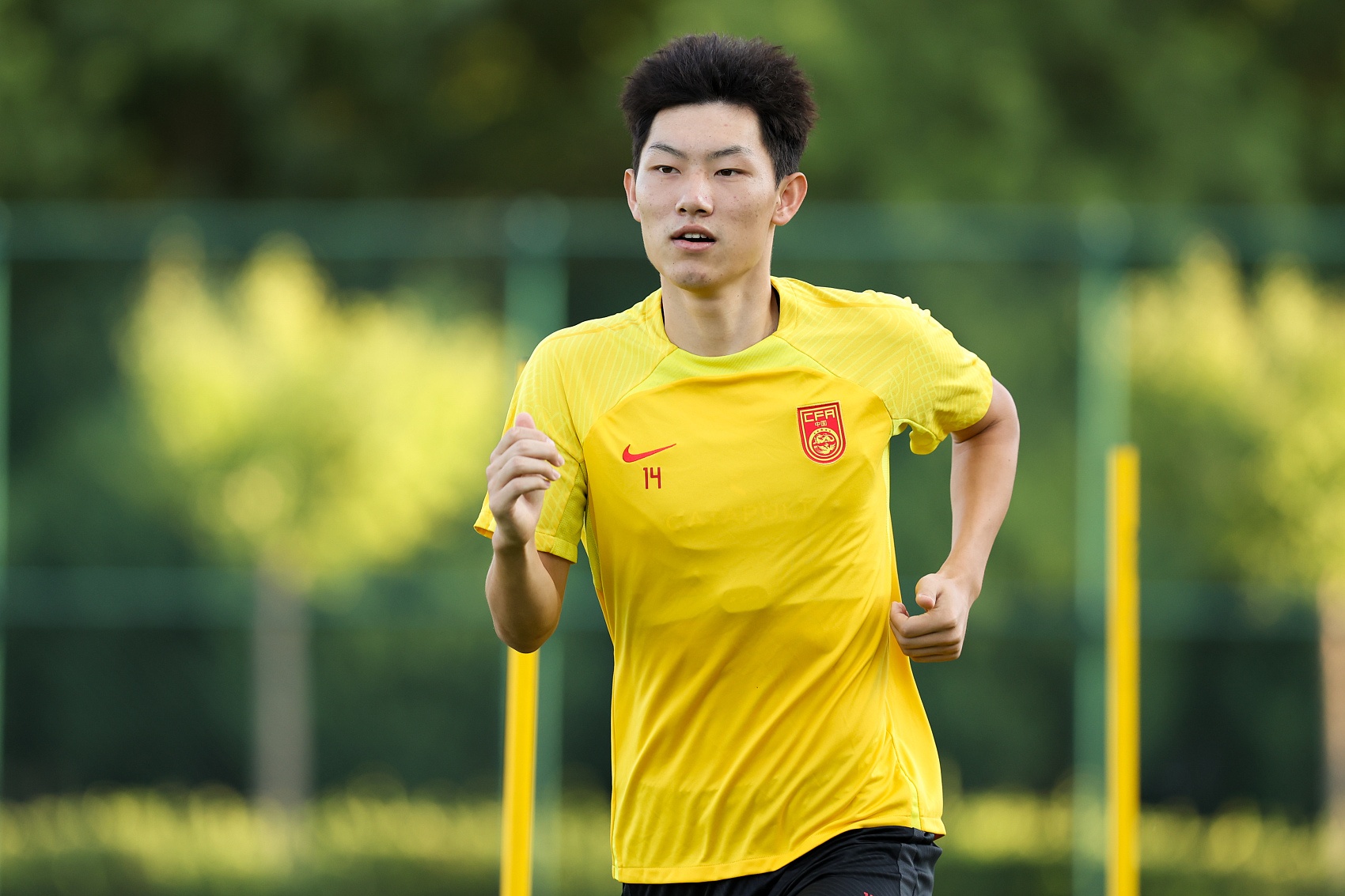 魯媒：泰山隊(duì)抵達(dá)梅州五外援齊整，四名國(guó)腳可出戰(zhàn)史松宸隨隊(duì)