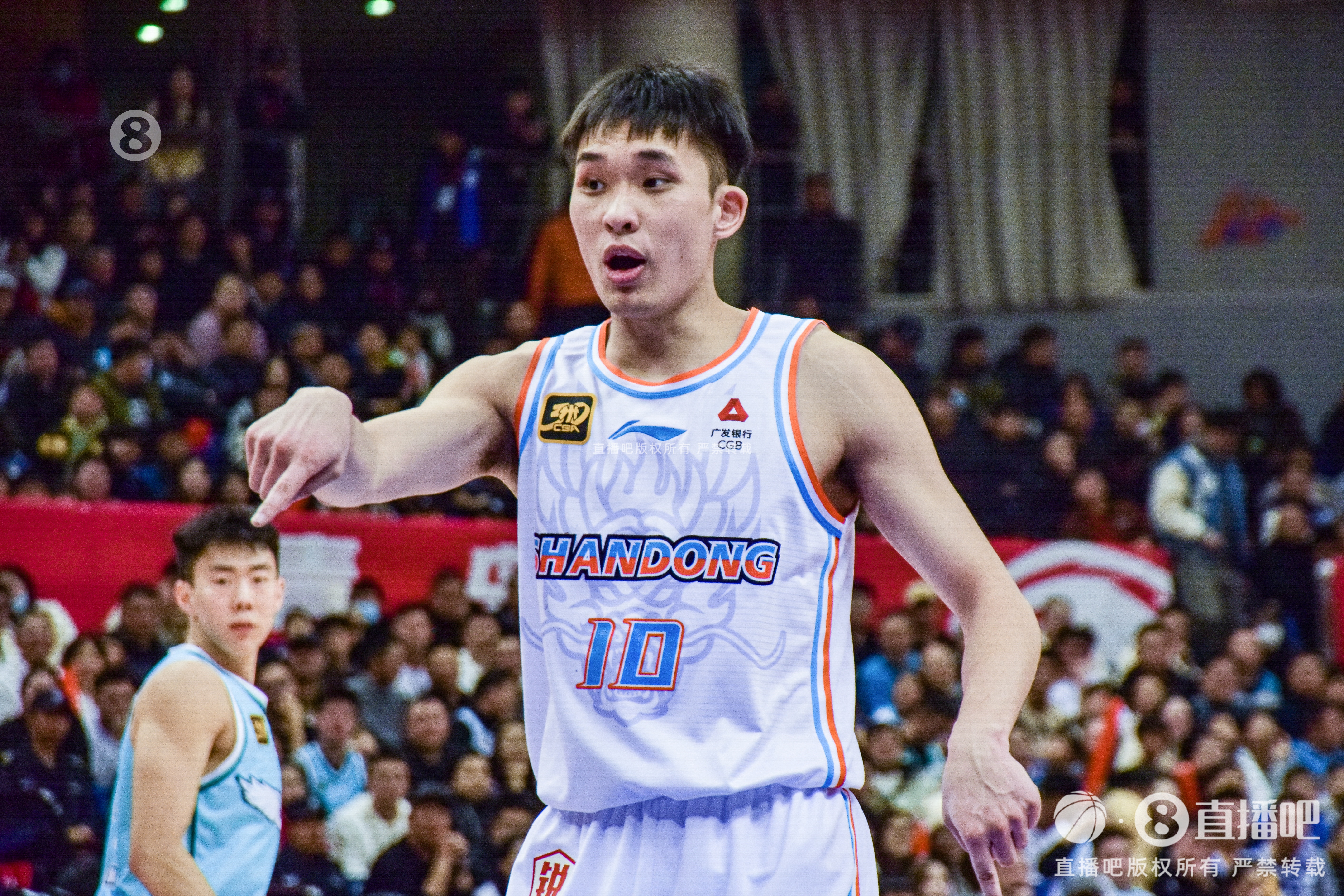 攻防俱佳！狀元秀謝智杰7中5拿到16分3板3助5斷 三分3中3